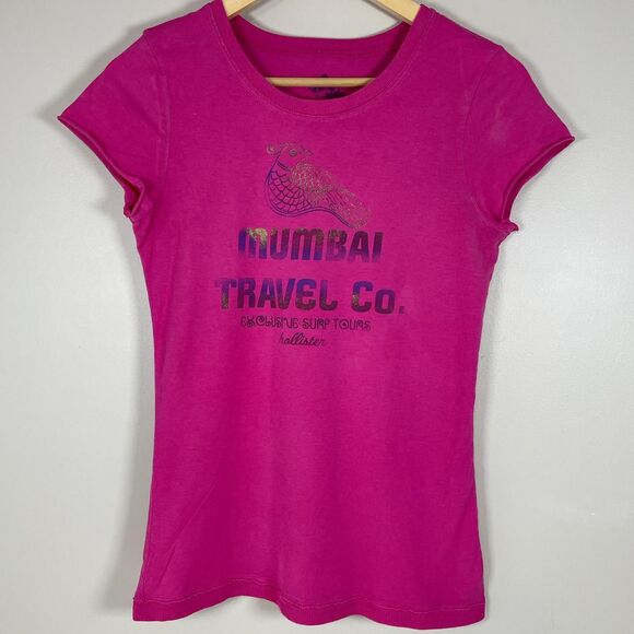 HOLLISTER Pink “Mumbai Travel Co” Fitted Cotton Lg Short Sleeve T Shirt y2k - Picture 1 of 6